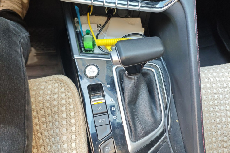 长安 逸动 2020款 PLUS 蓝鲸NE 1.4T GDI DCT旗舰型局部细节18