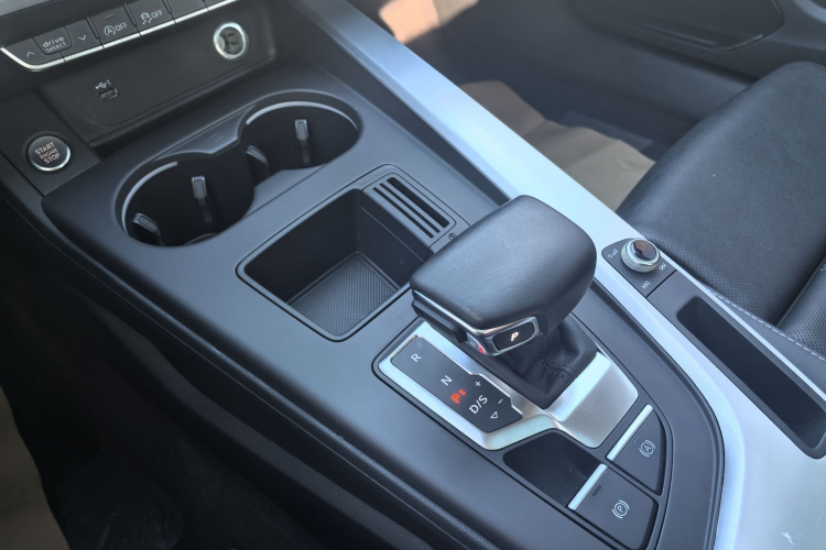 奥迪A4L 2023款 40 TFSI 时尚动感型局部细节18