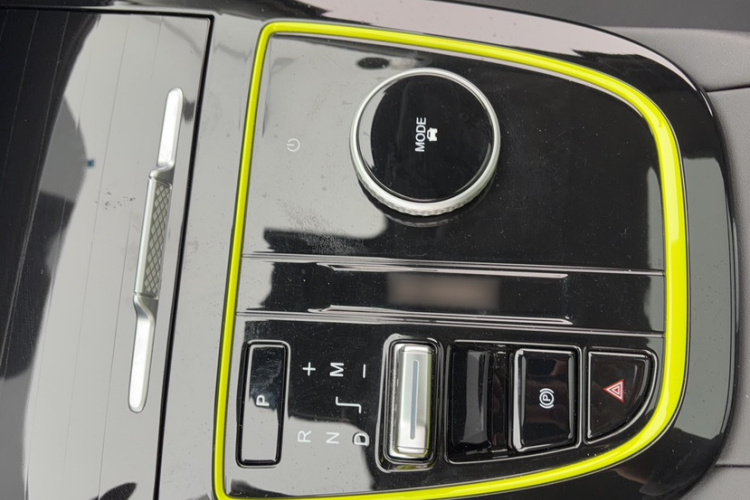 星途追风 2023款 1.6T DCT乘风起版中控内饰7010