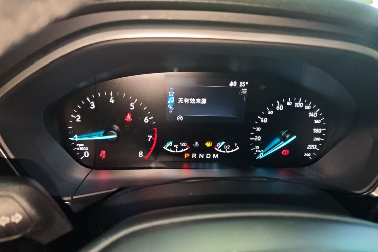 福特 福克斯 2020款 三厢 EcoBoost 180 自动锋潮型局部细节14