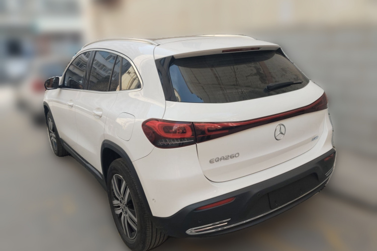 奔驰EQA 2022款 EQA 260车身外观5