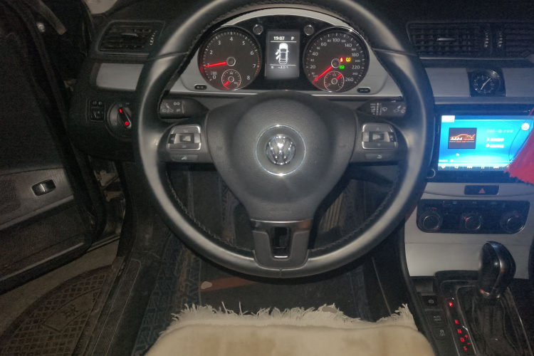 大众 迈腾 2013款 1.8TSI 领先型中控内饰13