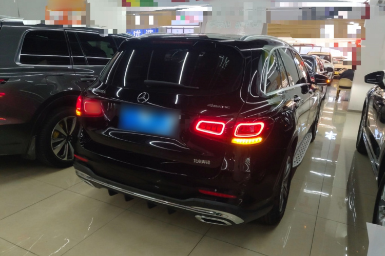 奔驰GLC 2020款 GLC 260 L 4MATIC 豪华型车身外观7