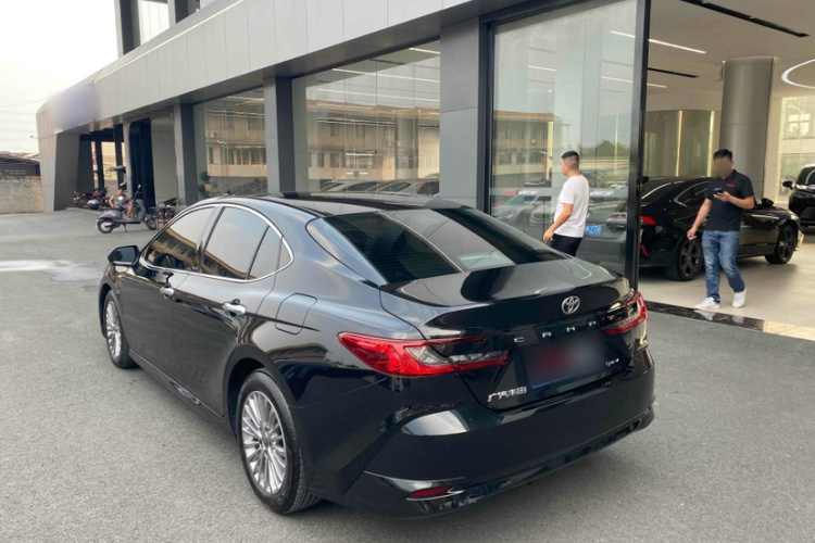 丰田 凯美瑞 2024款 双擎 2.0HGVP 豪华版车身外观6003