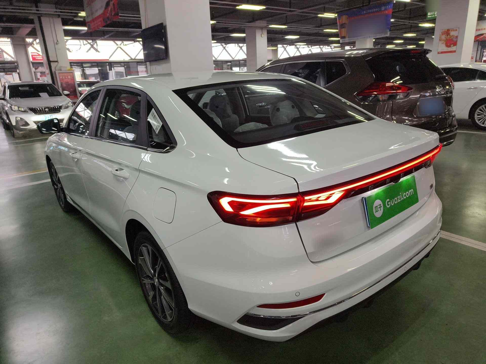 吉利汽车 帝豪 2026款 第4代 400万纪念款 1.5L CVT飞越型(3)