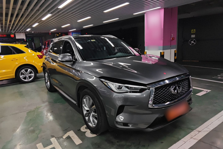英菲尼迪QX50 2020款 2.0T 四驱菁英版车身外观3