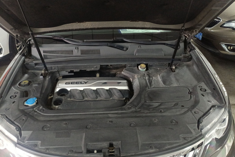 吉利汽车 博越 2018款 1.8TD 自动两驱智联型4G互联版机舱底盘24