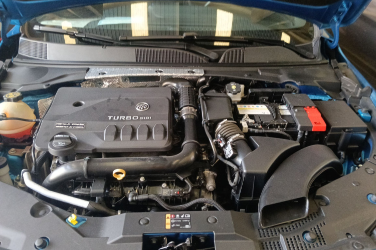 别克 威朗 2022款 Pro GS 追风版机舱底盘24