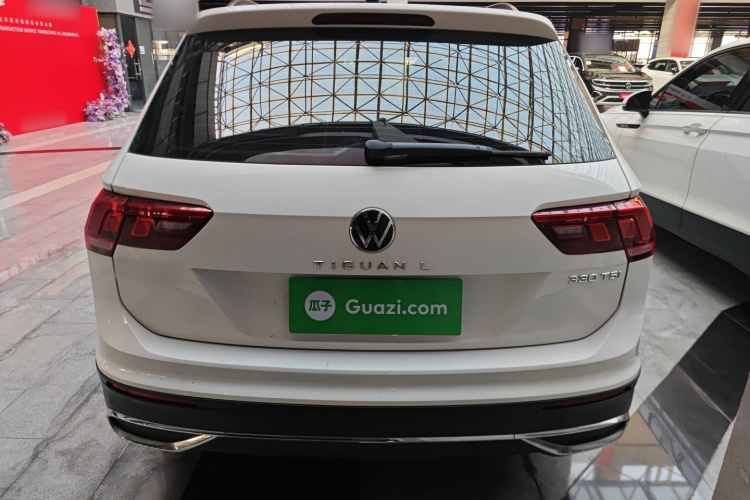 大众 途观L 2022款 330TSI 自动两驱舒享版车身外观6