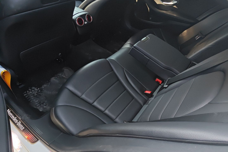 奔驰C级 2016款 C 200 L 运动型中控内饰7004