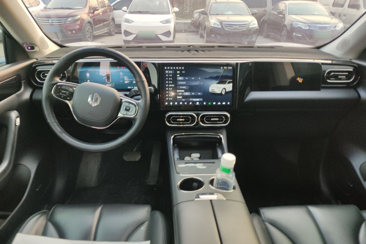 零跑汽车 零跑C11 2021款 豪华版中控内饰7002