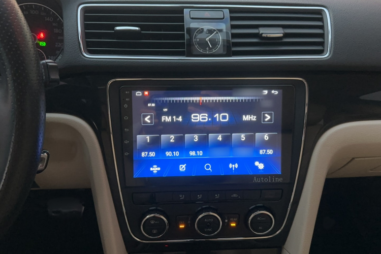 大众 帕萨特 2011款 1.8TSI 自动尊荣版中控内饰7007