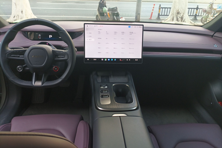 小米汽车 小米SU7 2024款 后驱长续航智驾版中控内饰7002