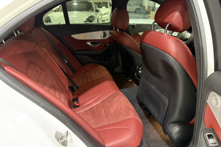 奔驰C级 2021款 C 260 星耀臻藏版中控内饰7003