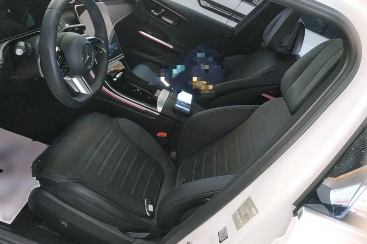 奔驰C级 2023款 C 260 L 运动版中控内饰19