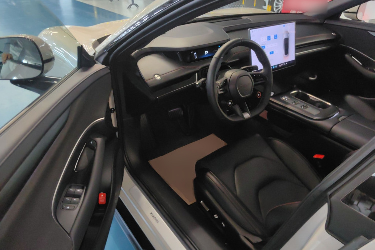 小米汽车 小米SU7 2024款 后驱长续航智驾版中控内饰7003