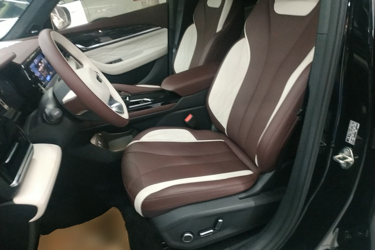 吉利汽车 星越L 2021款 2.0TD DCT EVO两驱智尊型局部细节19