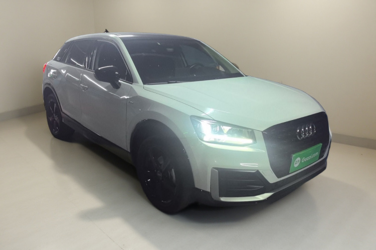 奥迪Q2L 2021款 35 TFSI 时尚动感型车身外观3