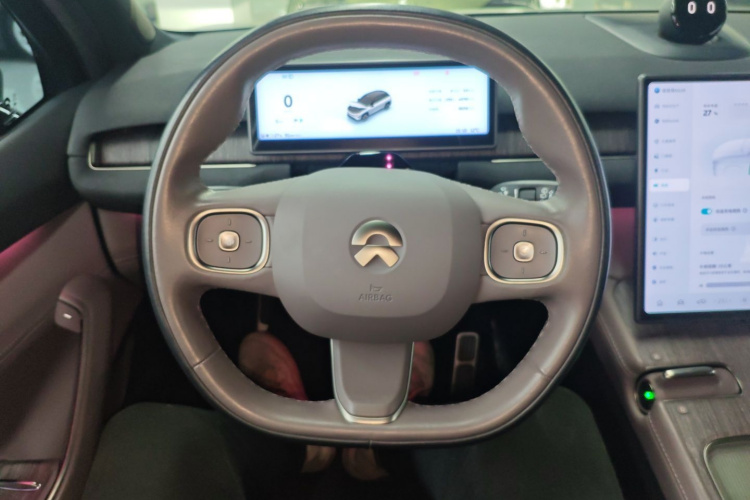 蔚来ES7 2022款 100kWh 首发版中控内饰13