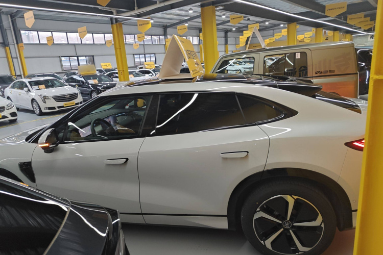 比亚迪 宋L EV 2025款 智驾版 662km 激光雷达卓越型车身外观6003