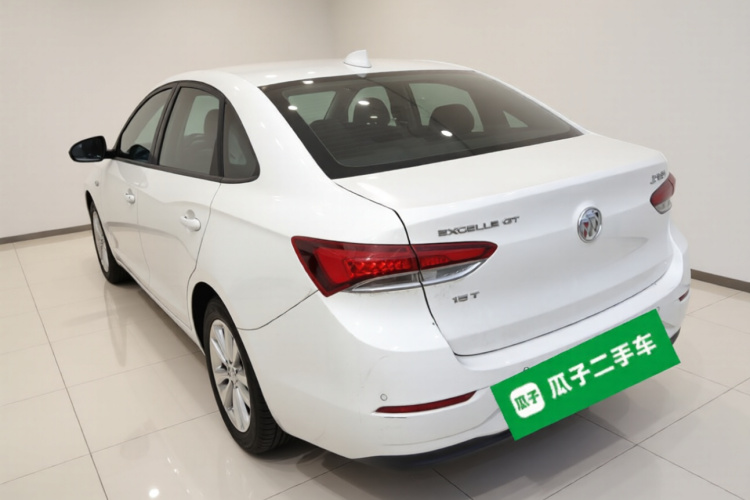 别克 英朗 2018款 15T 双离合精英型 国V车身外观5