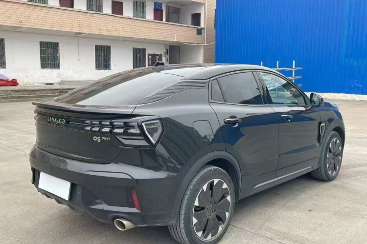 领克05 EM-P 2021款 1.5TD PHEV HALO车身外观7