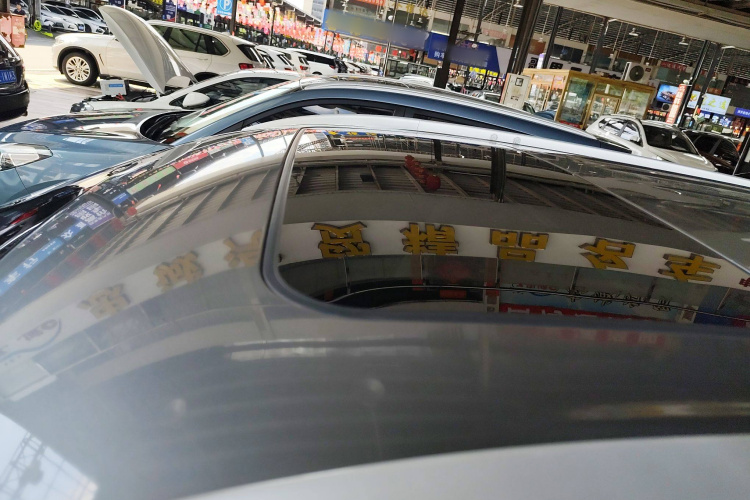 三菱 欧蓝德 2019款 2.4L 四驱致享版 7座 国VI车身外观57