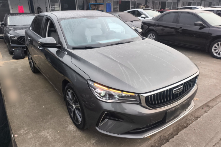 吉利汽车 帝豪 2023款 第4代冠军版 1.5L CVT旗舰型车身外观3