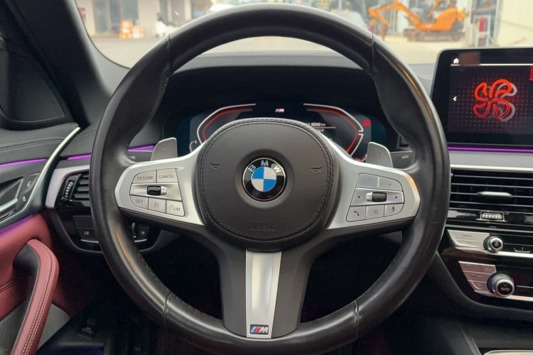 宝马5系 2023款 530Li 领先型 M运动套装局部细节13