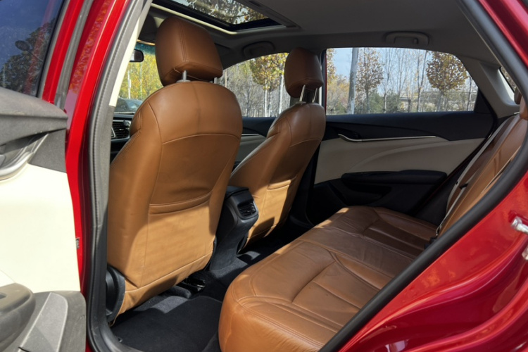 别克 英朗 2016款 15N 自动精英型中控内饰7001