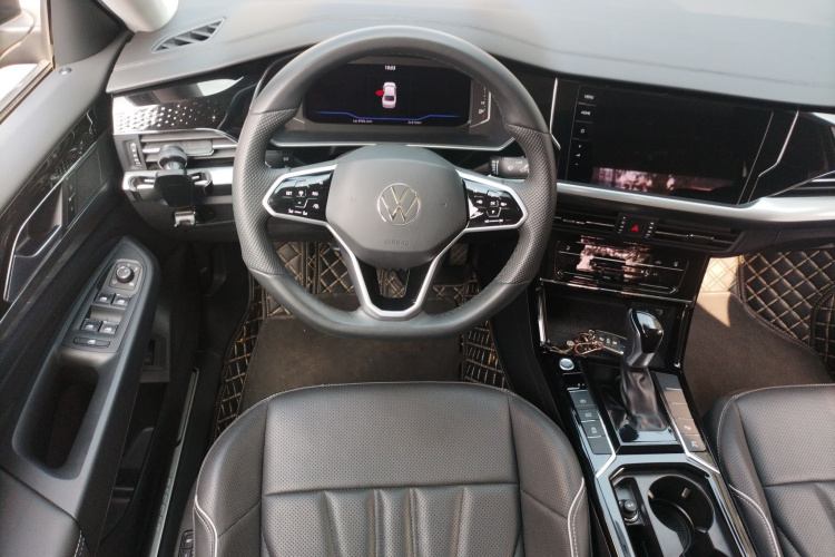 大众 帕萨特 2023款 改款 380TSI 豪华版中控内饰13