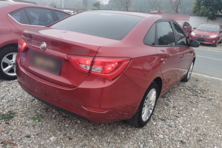 别克 英朗 2015款 15N 自动豪华型车身外观7