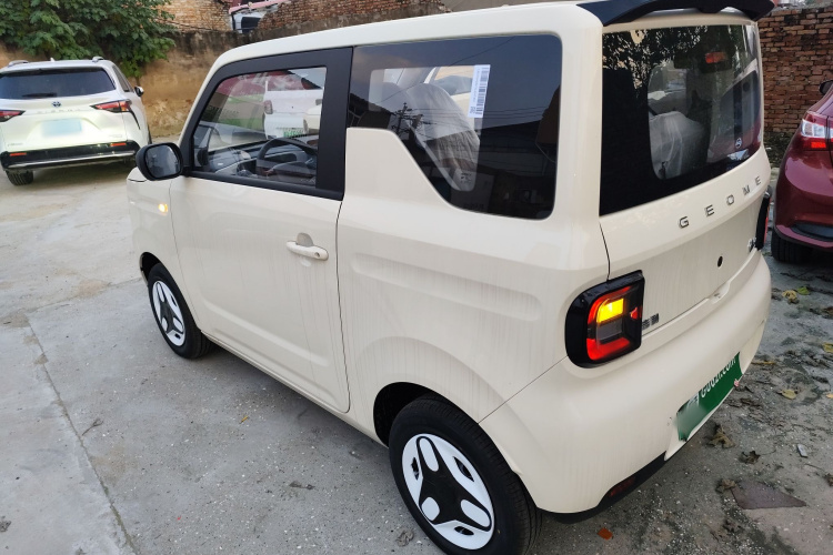 吉利银河 熊猫 2025款 210km 元气熊车身外观6003