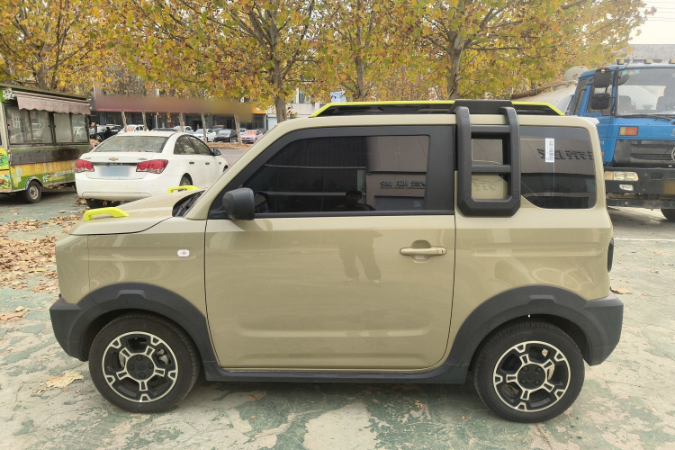 吉利银河 2025款 210km 熊猫骑士车身外观4