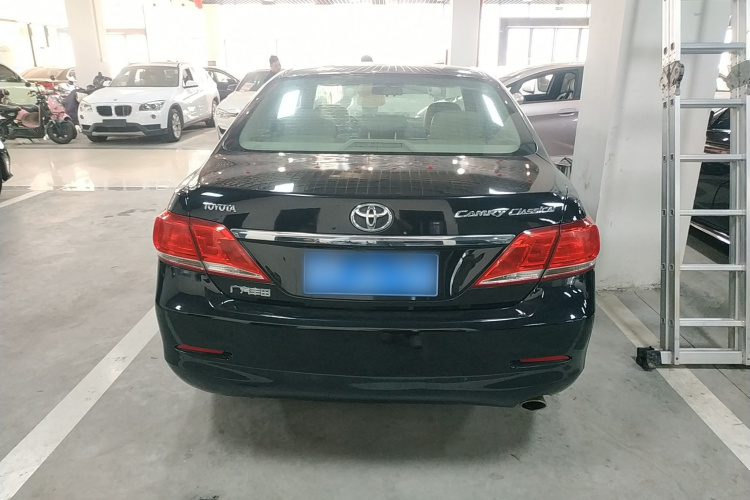 丰田 凯美瑞 2013款 200G 经典豪华版车身外观6