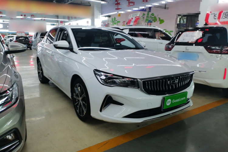 吉利汽车 帝豪 2023款 第4代冠军版 1.5L CVT旗舰型车身外观3