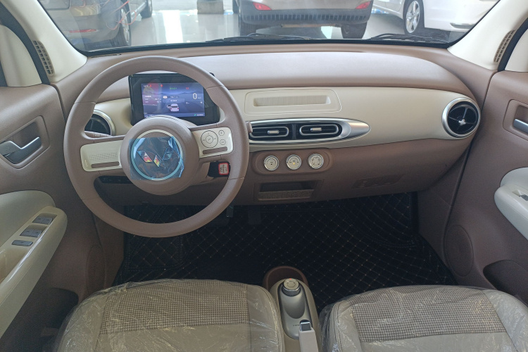 五菱汽车 宏光MINIEV 2025款 四门版 进阶款中控内饰7002