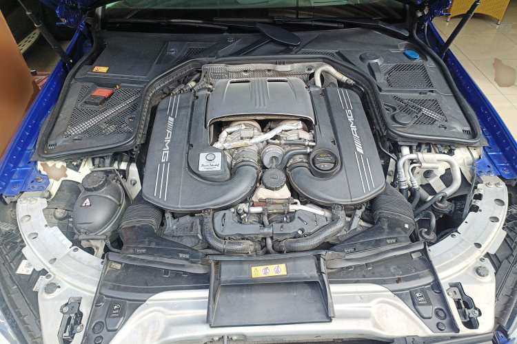 奔驰C级AMG 2015款 AMG C 63 S机舱底盘24