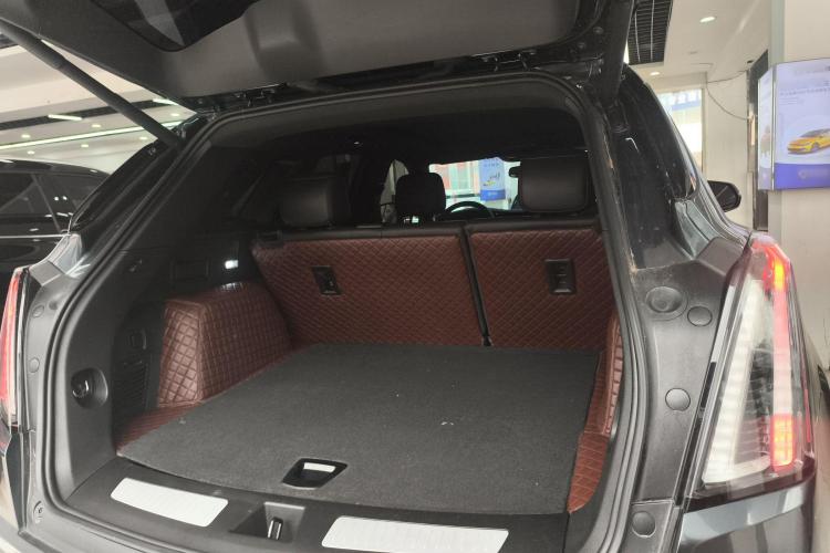 凯迪拉克XT5 2022款 2.0T 四驱豪华型（蜂鸟版）中控内饰23