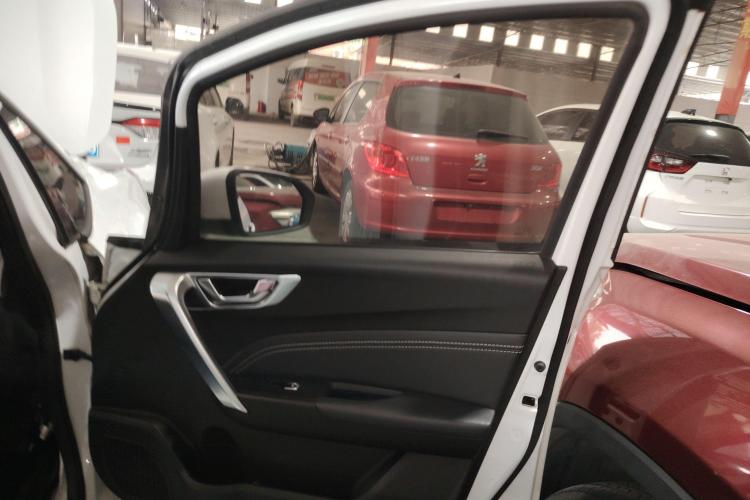 吉利汽车 远景X3 2019款 升级版 1.5L CVT精英型中控内饰7005