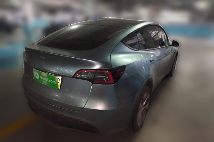 特斯拉 Model Y 2023款 后轮驱动版车身外观7