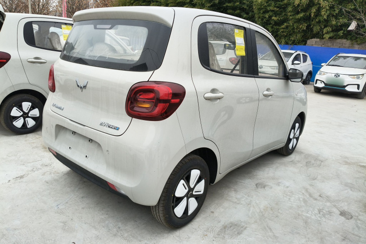 五菱汽车 宏光MINIEV 2025款 四门版 进阶款车身外观7