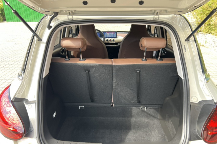 五菱汽车 五菱缤果 2023款 333km 悦享+款局部细节23