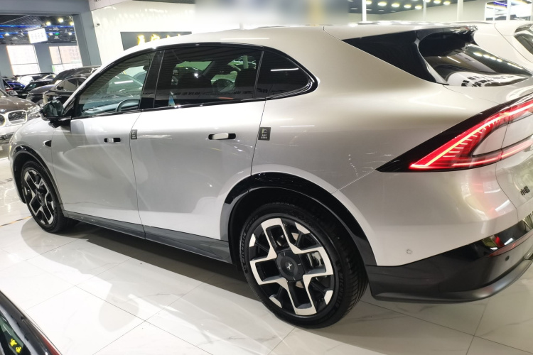 小鹏G7 2025款 702 超长续航 Ultra车身外观4