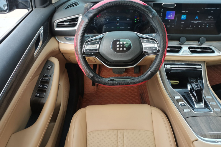 蓝电E5 2023款 1.5L DE-i 100KM臻享型 7座局部细节13