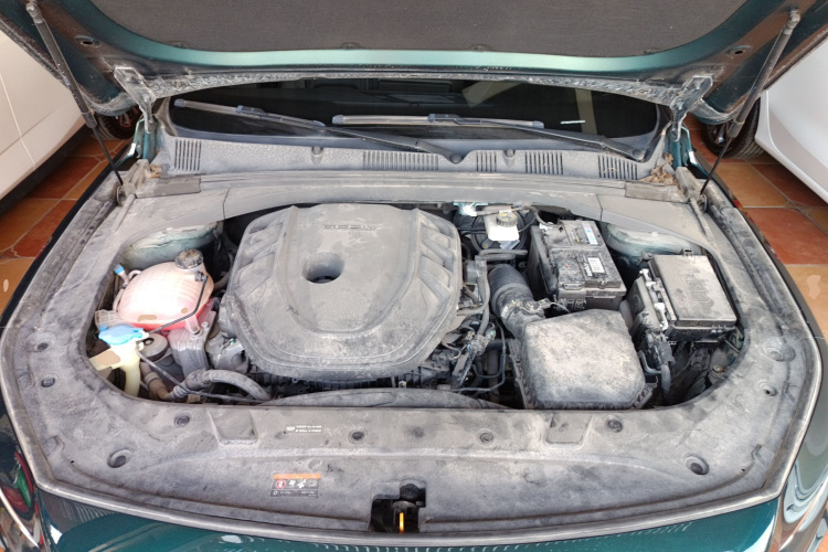 吉利汽车 星瑞 2023款 2.0TD 只此青绿版机舱底盘24