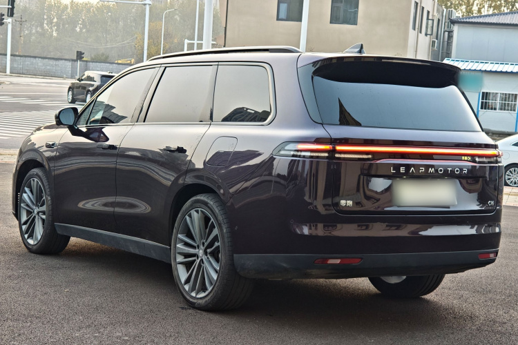 零跑汽车 零跑C16 2026款 增程 280激光雷达智尊版 5座车身外观6006