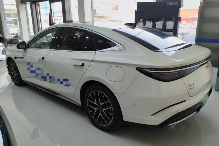 比亚迪 海豹07 DM-i 2025款 智驾版 DM-i 1.5L 125km 尊贵型车身外观6003