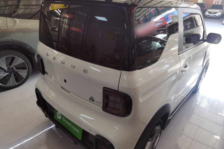 吉利银河 2025款 210km 熊猫卡丁车身外观6005