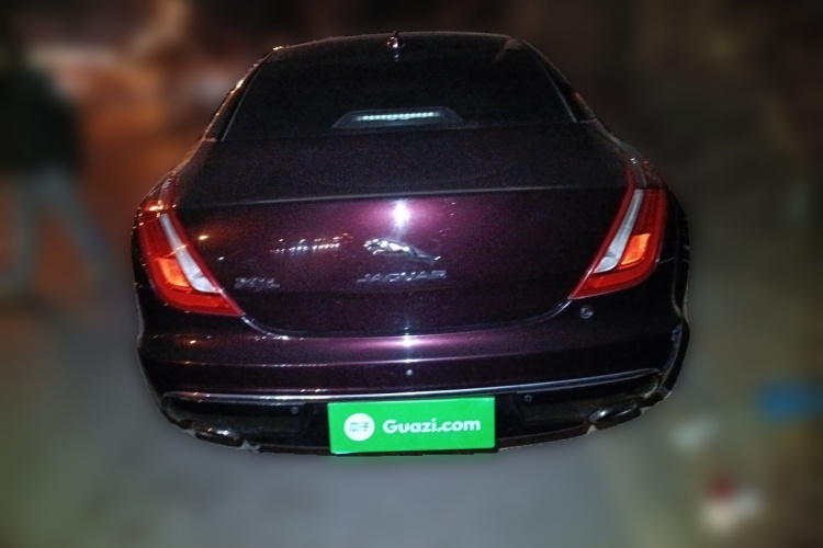 捷豹XJ 2016款 XJL 2.0T 两驱典雅商务版车身外观6